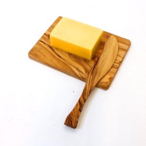 Olive Wood Butter Support And Knife